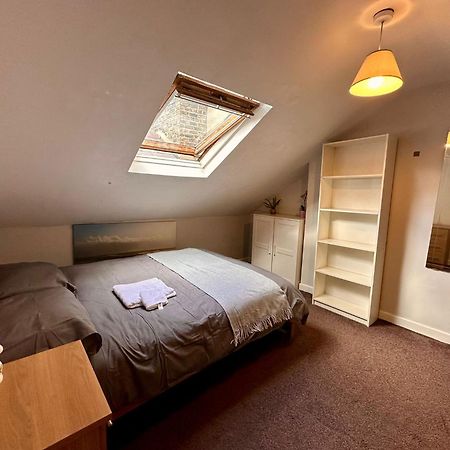 Spacious Room In Dublin Exterior photo