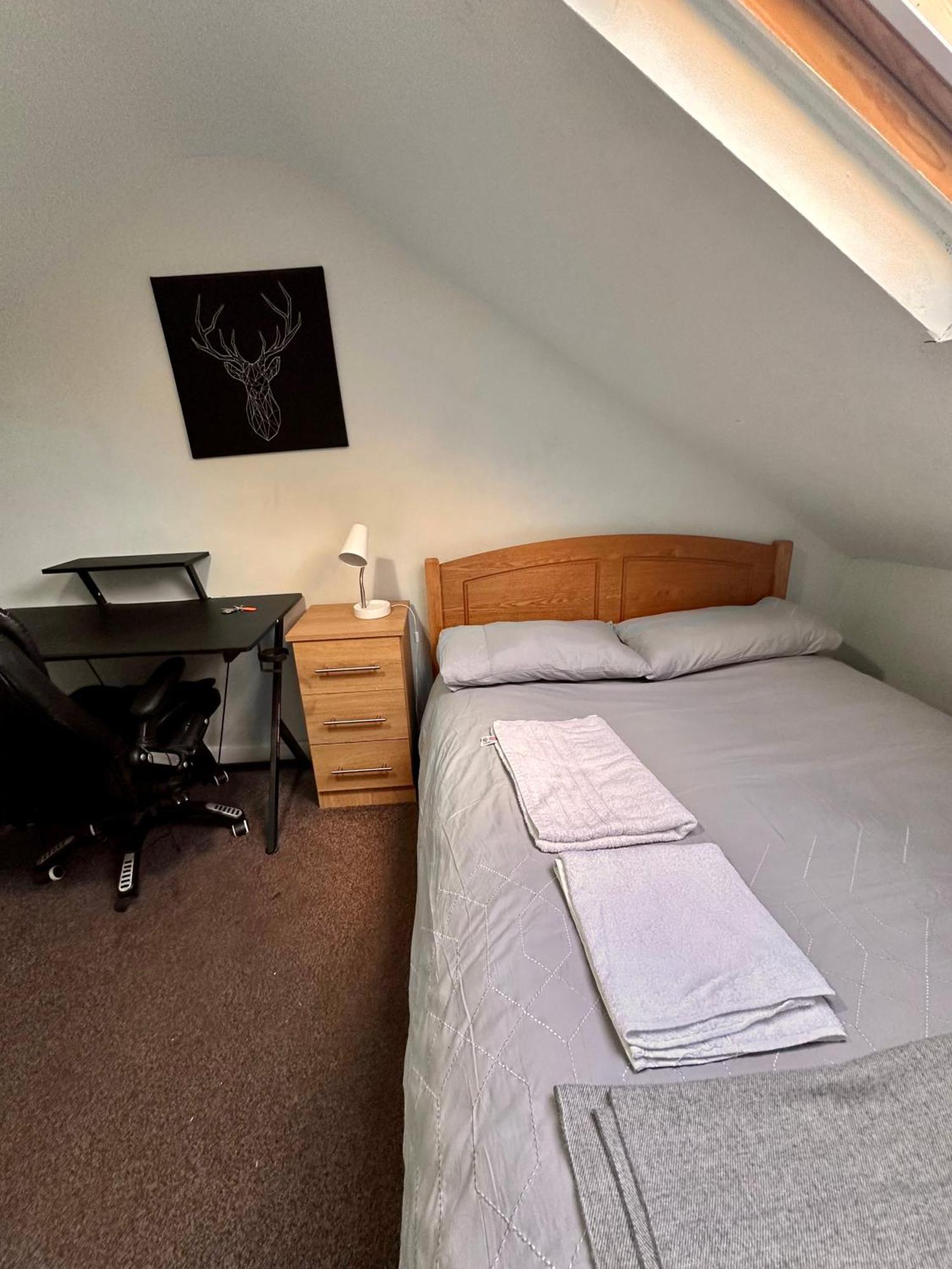 Spacious Room In Dublin Exterior photo